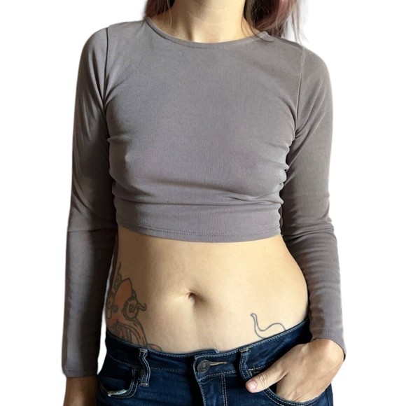 Women's Cropped Long Sleeve Open Back Rib Knit Size M Medium Gray Beige Crop Top - Picture 5 of 13